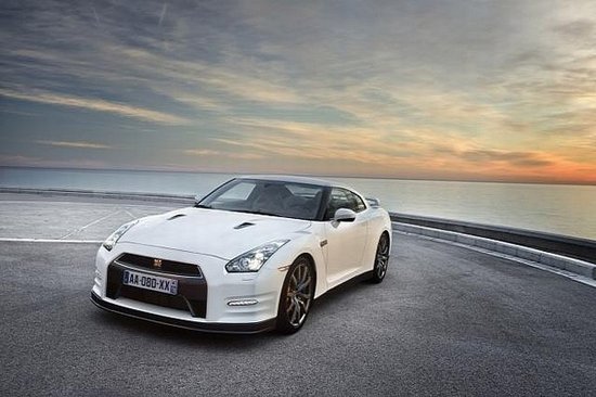 2013款日產(chǎn)GT-R再升級 最大功率達570馬力